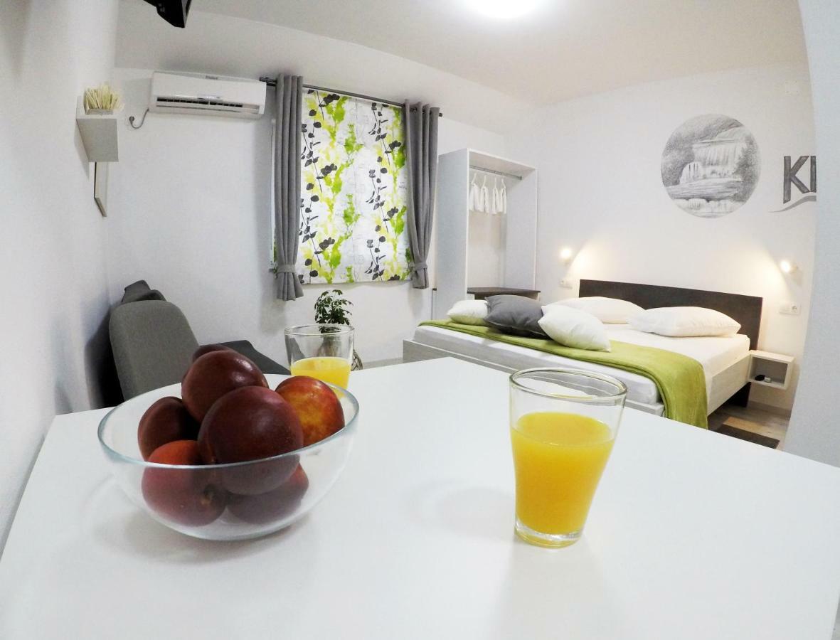 Guesthouse Villa Domenico Lozovac Exteriör bild