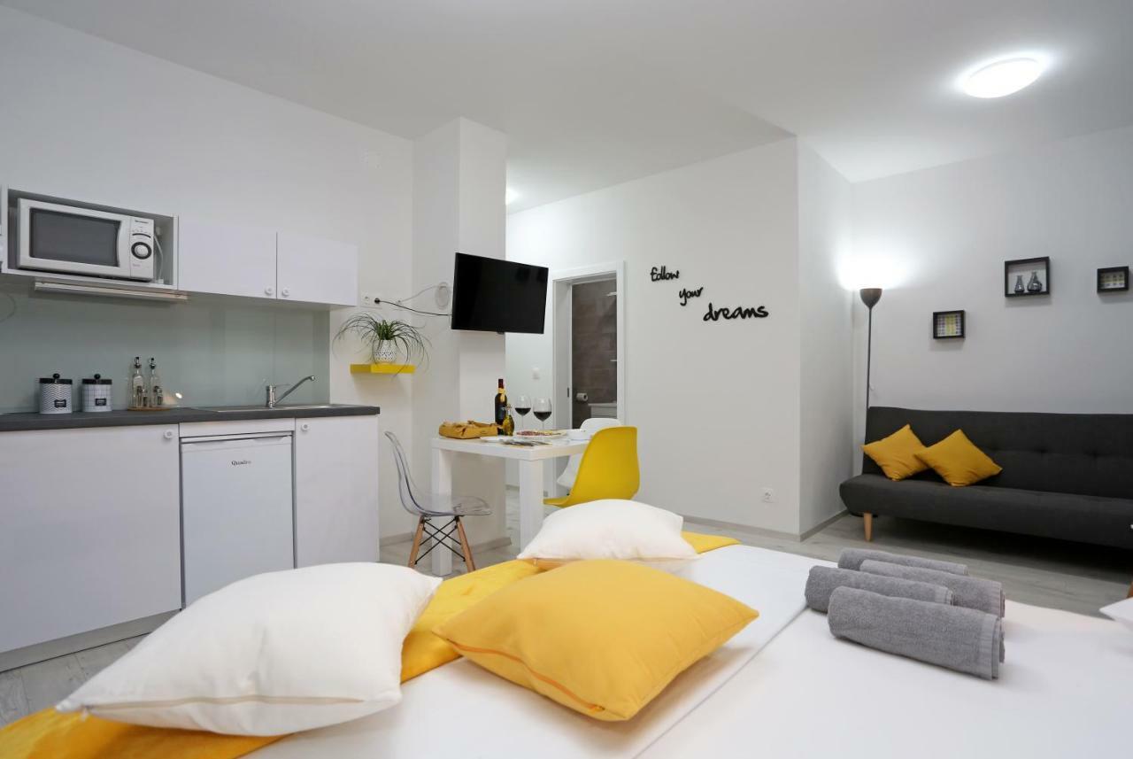 Guesthouse Villa Domenico Lozovac Exteriör bild